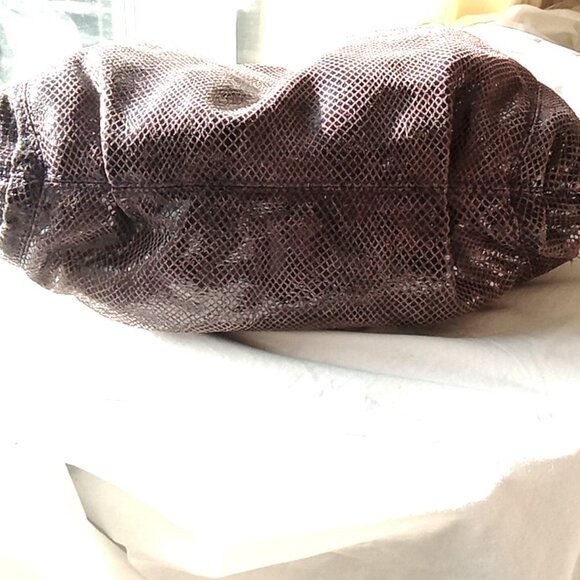 Stunning Michael Kors Purple Suede Shoulder Bag With Chain Detail EUC - Picture 6 of 8